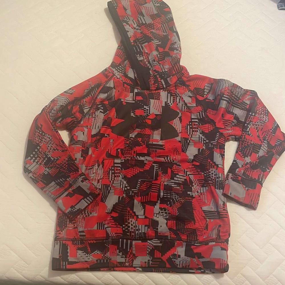Under Armor boys hoodie size 7